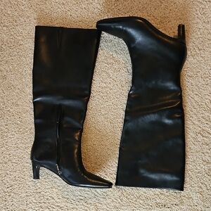 Sleek Black Heeled Boots